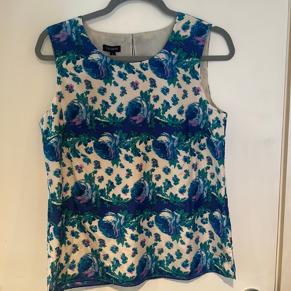 Sleeveless tank